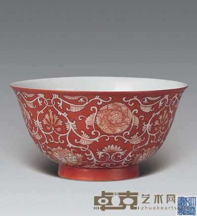 清乾隆 矾红团花碗 直径13.5cm